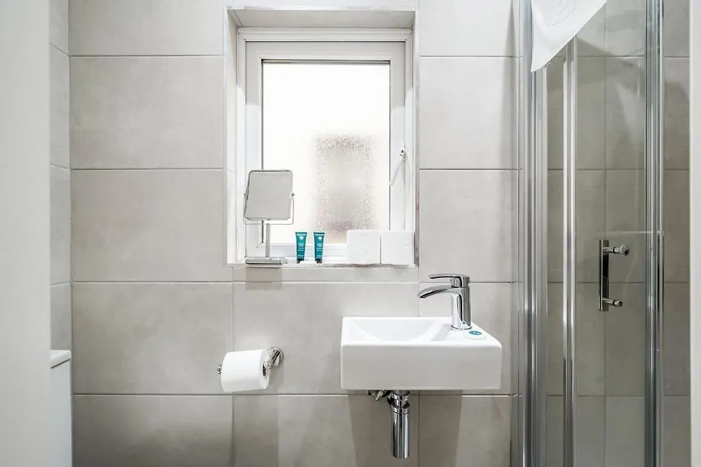 Central Belfast Apartments - Malone Hideaway United Kingdom