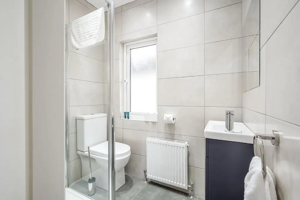 Central Belfast Apartments - Malone Hideaway 0*,  United Kingdom